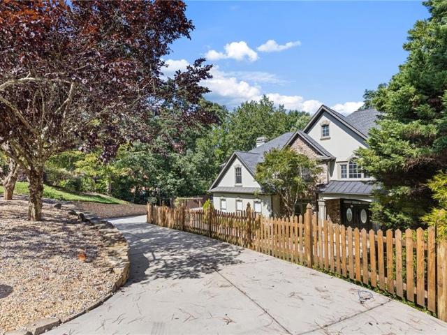 House for sale in Sandy Springs, Fulton County