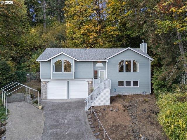 House for sale in Gladstone, Clackamas County