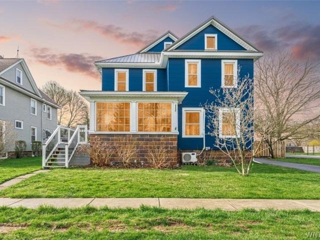 House for sale in Niagara, New York