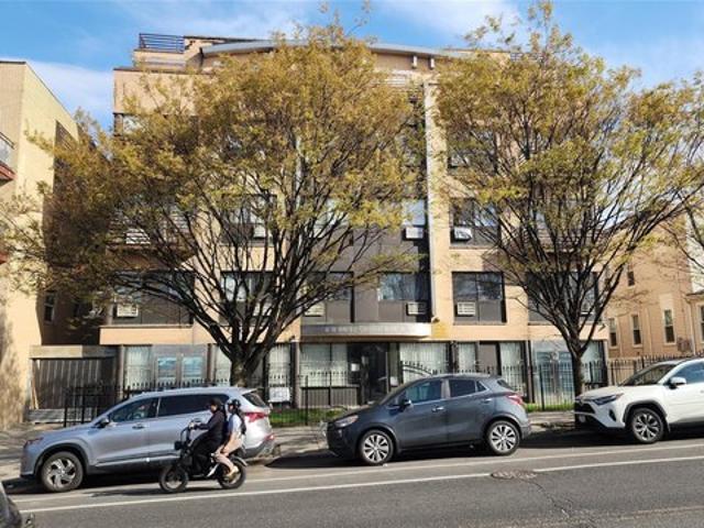 Condo for sale in Queens, Arverne