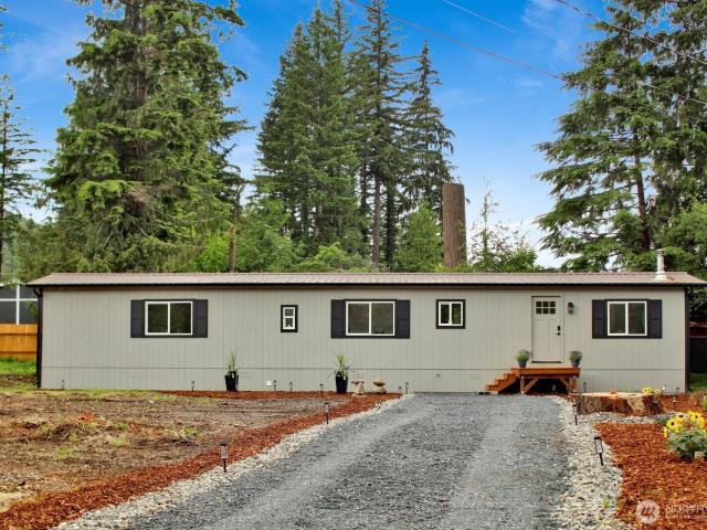 House for sale in Deming, Washington