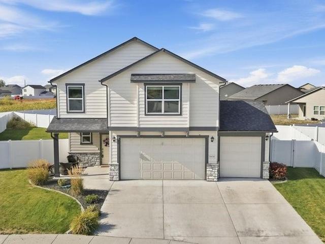 House for sale in Cheney, Spokane County