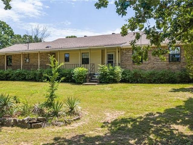 House for sale in Ark