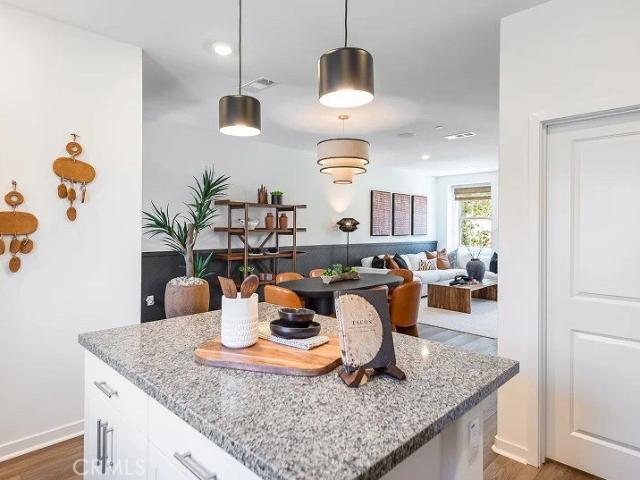 Condo for sale in Alta, California