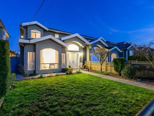 Duplex for sale in Burnaby, British Columbia
