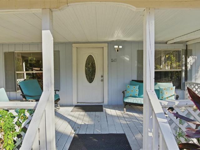 House for sale in Lake Panasoffkee, Florida