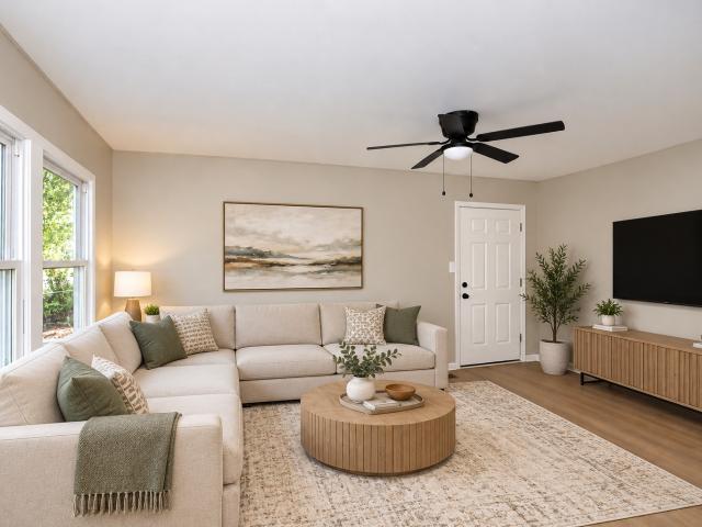 House for sale in Carpentersville, Illinois