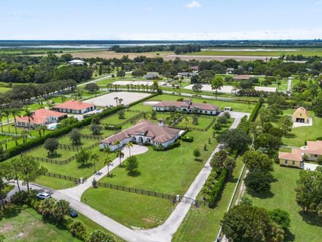 House for sale in Loxahatchee, Florida