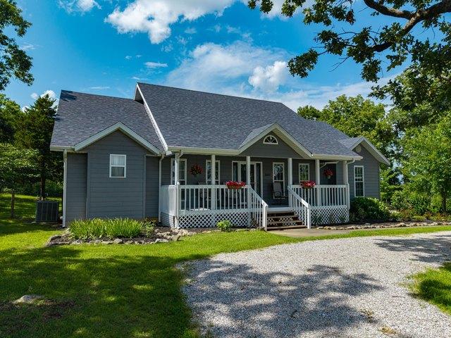 House for sale in Ava, Douglas County