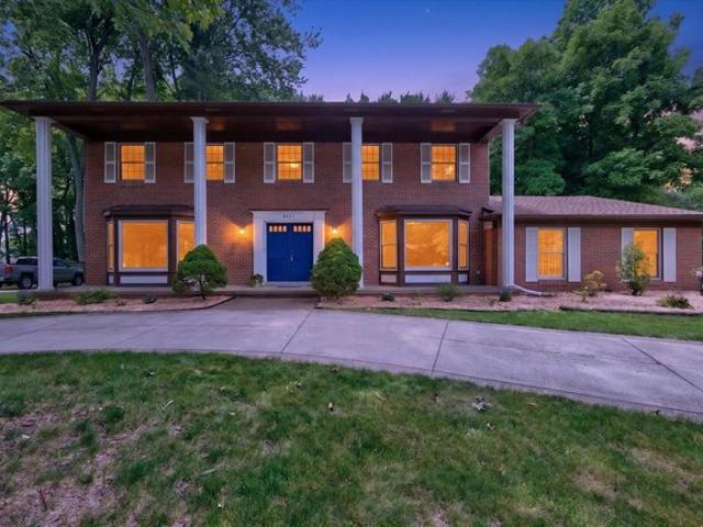 House for sale in Grosse Ile, Michigan
