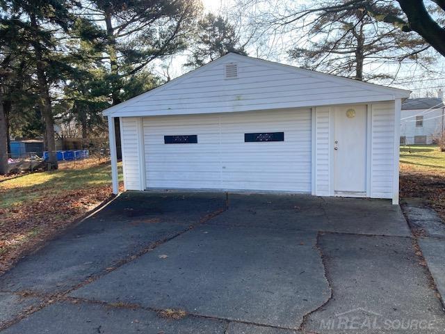 House for sale in Center Line, Michigan