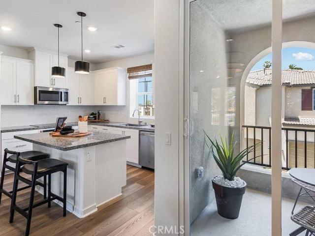 Condo for sale in Alta, California