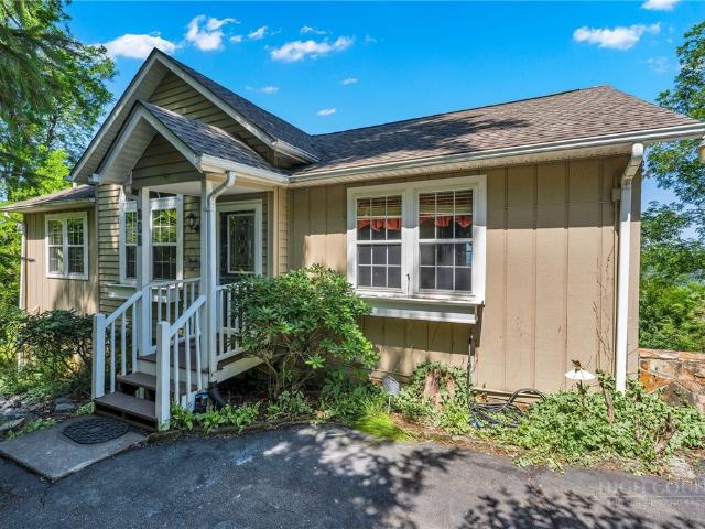 House for sale in Watauga, North Carolina