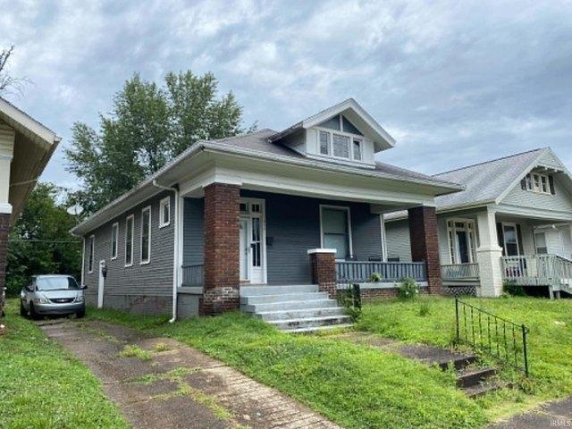 House for sale in Evansville, Indiana