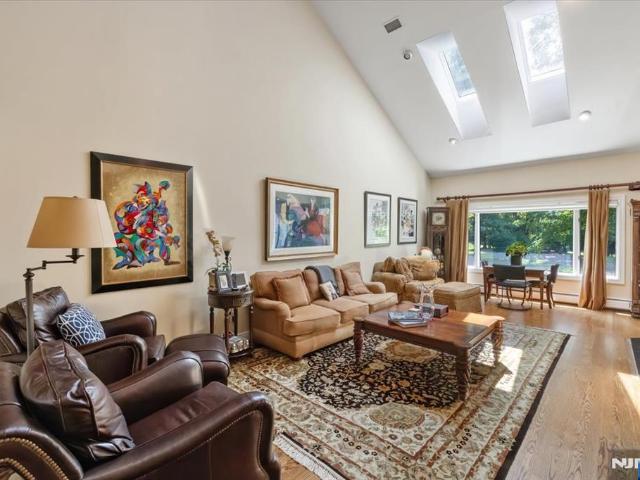Townhouse for sale in Norwood