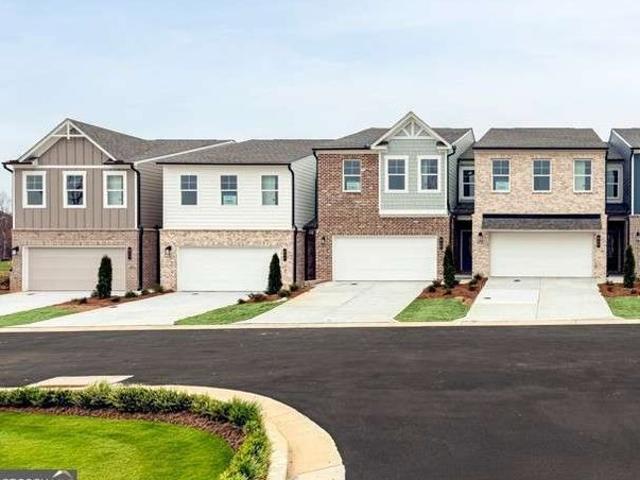 Townhouse for sale in Loganville, Georgia