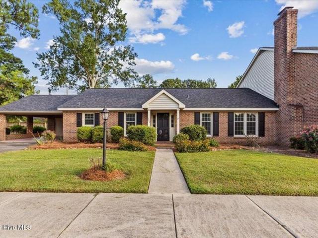 Townhouse for sale in Kinston, North Carolina