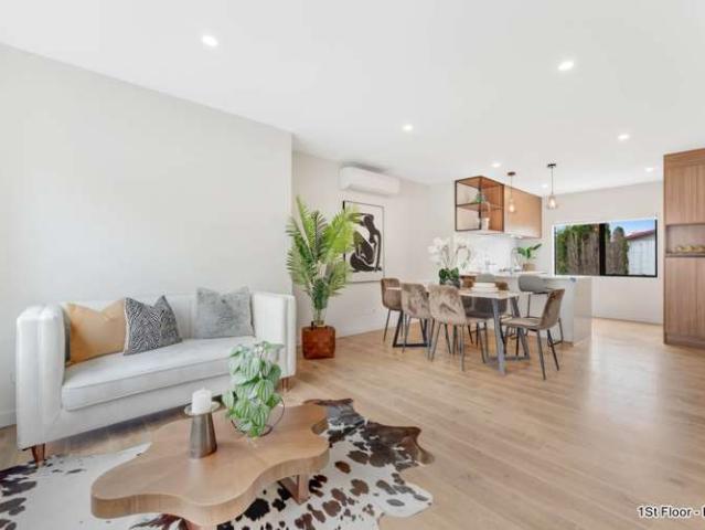 House for sale in Paremoremo
