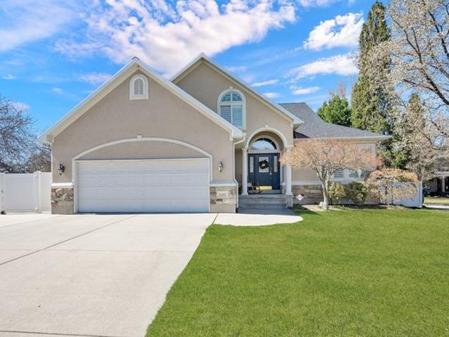 House for sale in Sandy, Utah