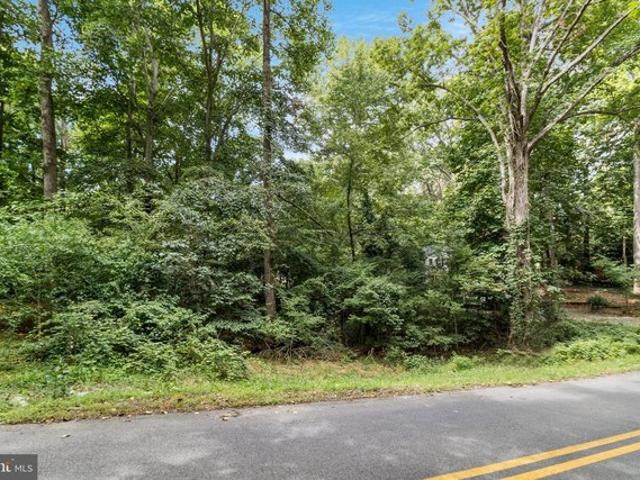 Land for sale in Lusby, Maryland