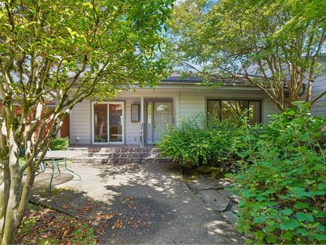 Townhouse for sale in Oregonia