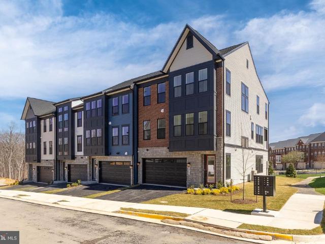 Townhouse for sale in Virginia