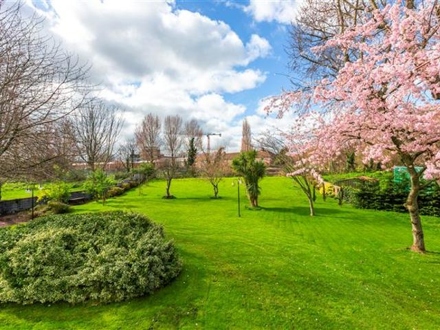 Apartment for sale in Bluebell, North Tipperary