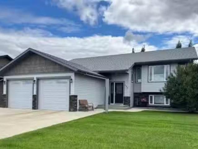 House for sale in Slave Lake, Alberta