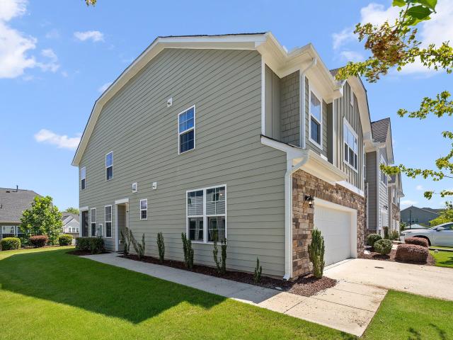 Townhouse for sale in Amberly, Cary