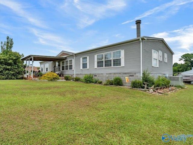 House for sale in Holly Pond, Alabama