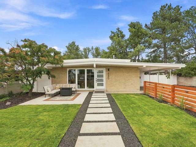 House for sale in Sandy, Utah