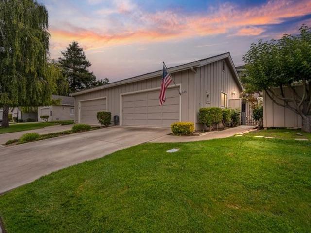 Townhouse for sale in Hollister, California