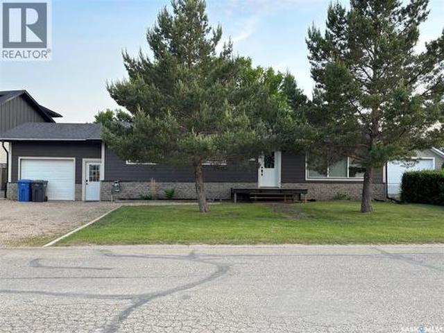 House for sale in Oxbow, Saskatchewan