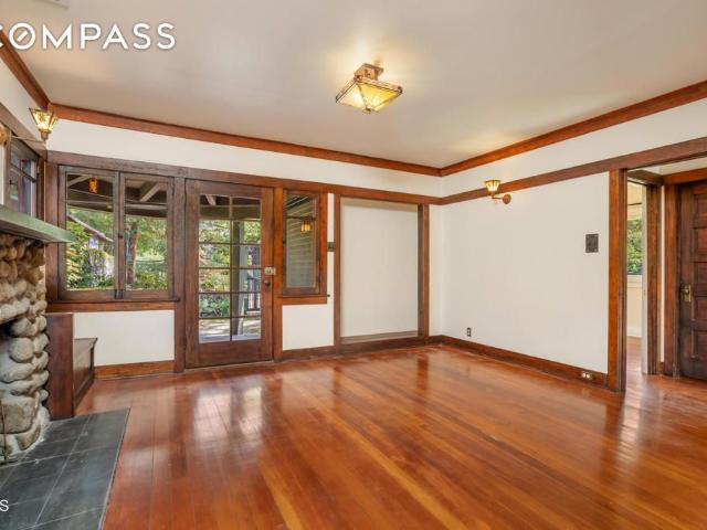 Property for rent in Pasadena, California