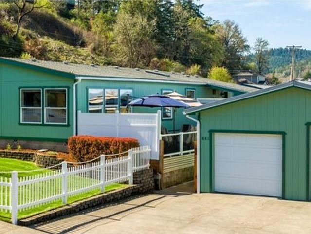 House for sale in Oregonia
