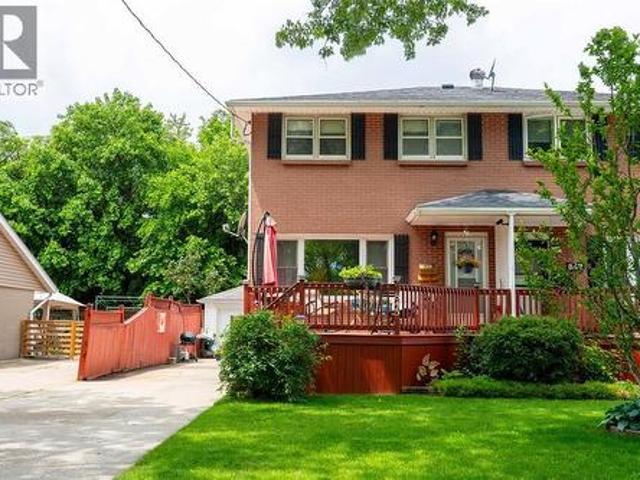 House for sale in Brights Grove, Ontario