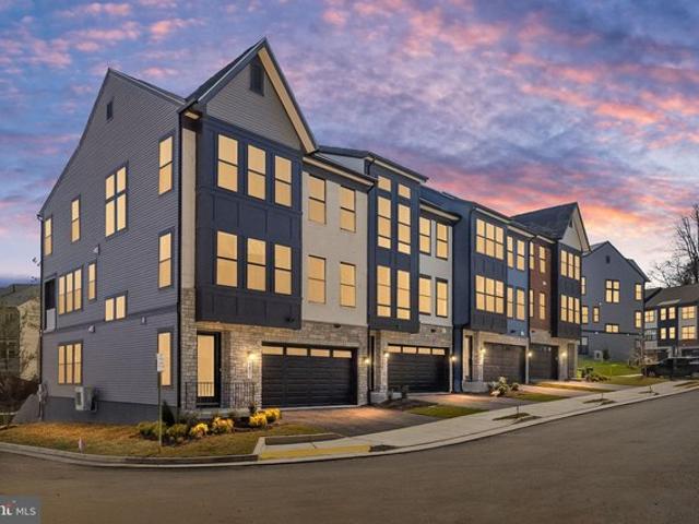 Townhouse for sale in Lorton, Fairfax County