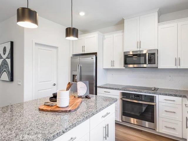 Condo for sale in Alta, California