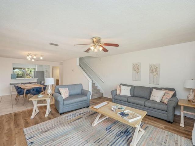 Townhouse for sale in Navarre, Florida