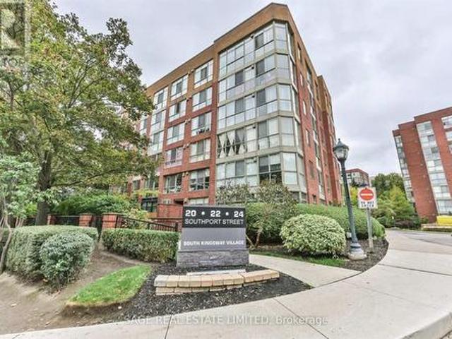 Condo for sale in Parkdale—High Park, Toronto