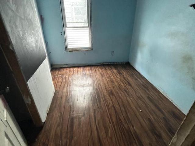 Townhouse for sale in Gloucester City