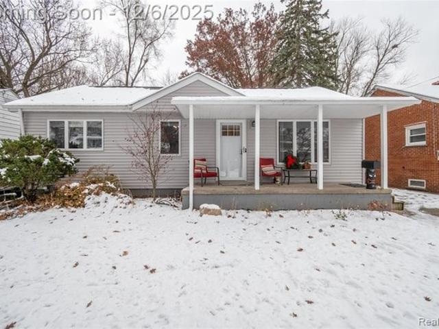 House for sale in Clawson, Michigan
