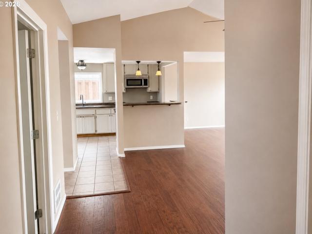House for sale in Coos Bay, Coos County
