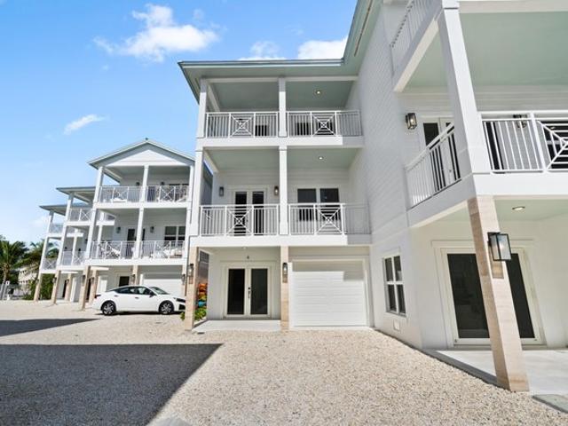 Townhouse for sale in Islamorada, Florida