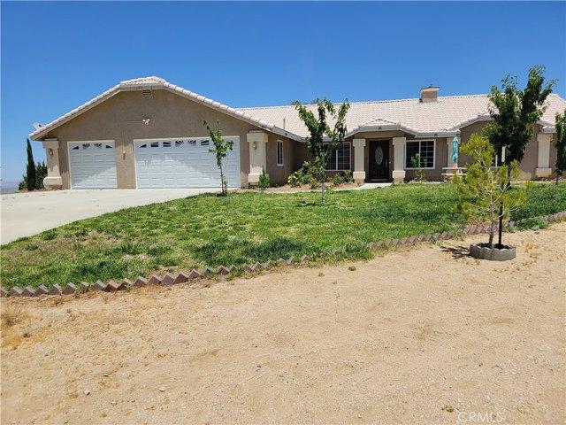 House for sale in Pinon Hills, California
