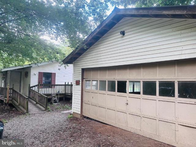 House for sale in Hardy, West Virginia