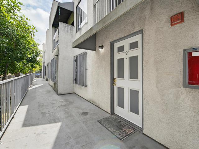 Condo for sale in Pasadena, California
