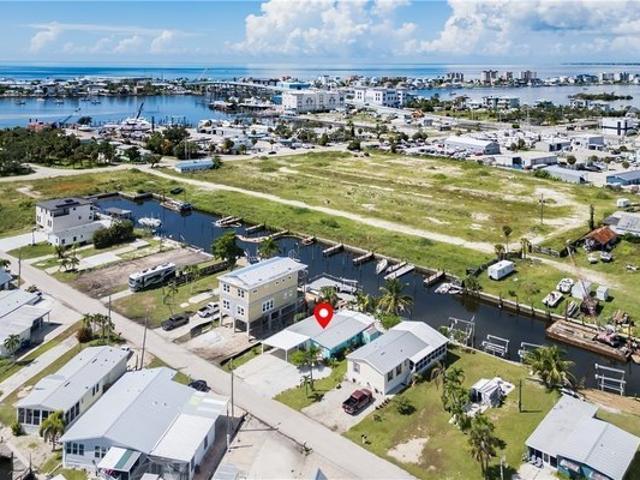 House for sale in Fort Myers Beach, Lee County