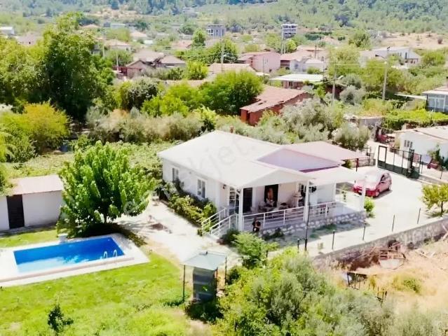 Değirmendere Mahallesi, Menderes içerisinde satılık Villa