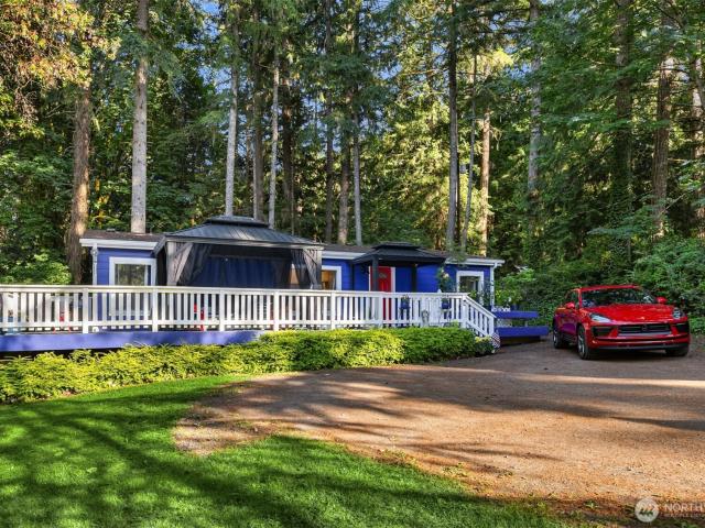 House for sale in Bainbridge Island, Washington